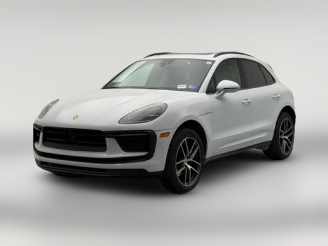 2025 Porsche Macan Base