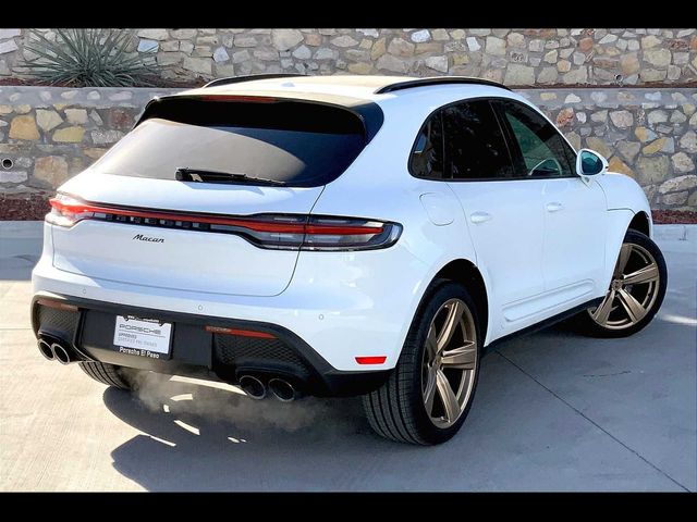 2025 Porsche Macan Base