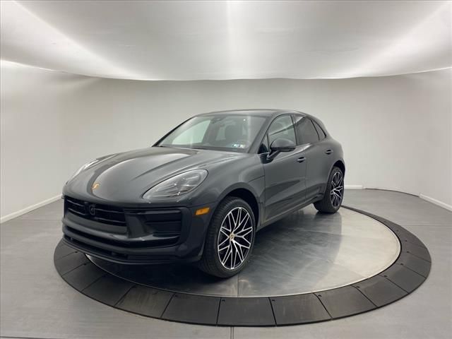 2025 Porsche Macan 