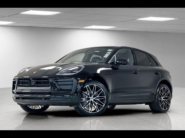 2025 Porsche Macan T