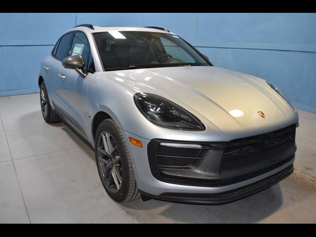 2025 Porsche Macan T
