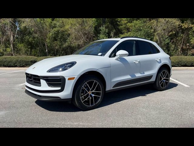 2025 Porsche Macan Base