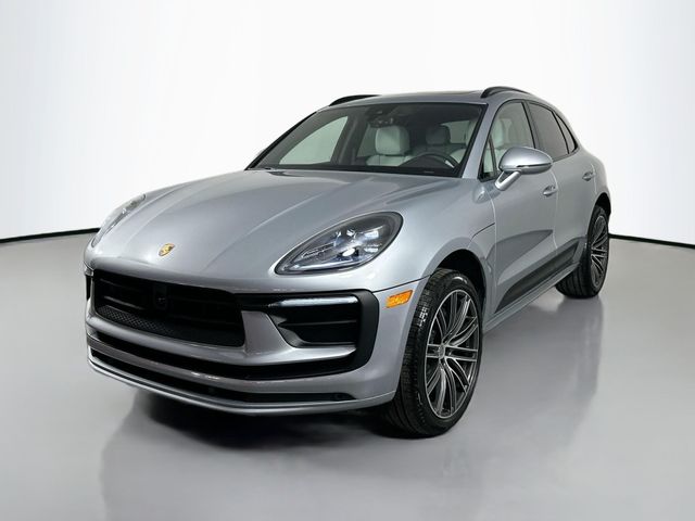 2025 Porsche Macan Base