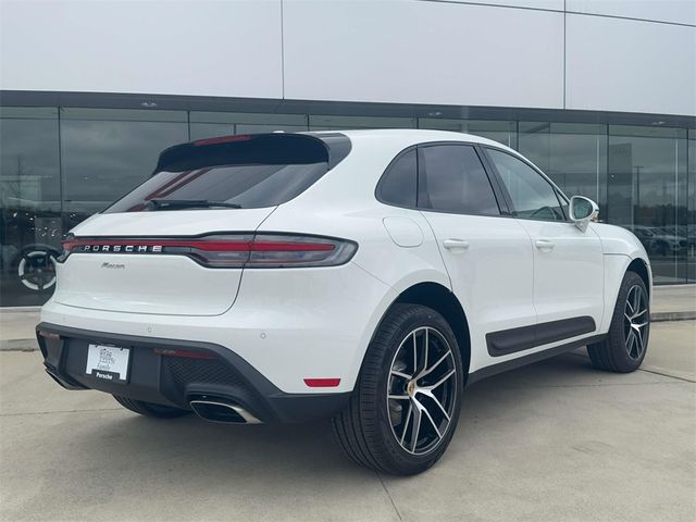 2025 Porsche Macan Base