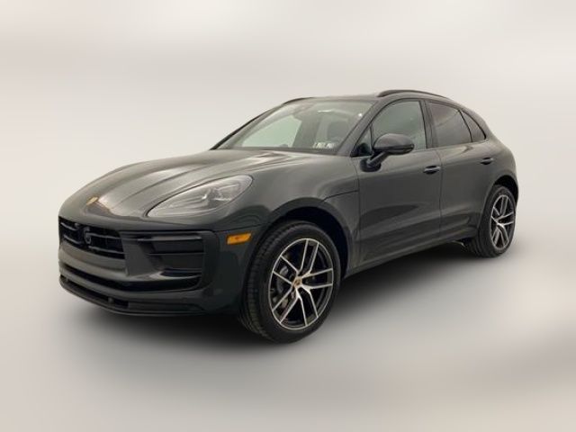 2025 Porsche Macan 