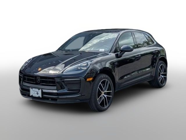 2025 Porsche Macan Base