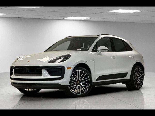 2025 Porsche Macan T