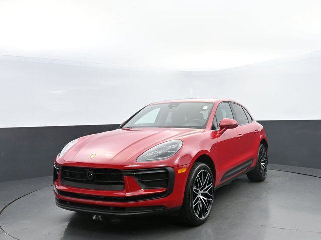 2025 Porsche Macan Base