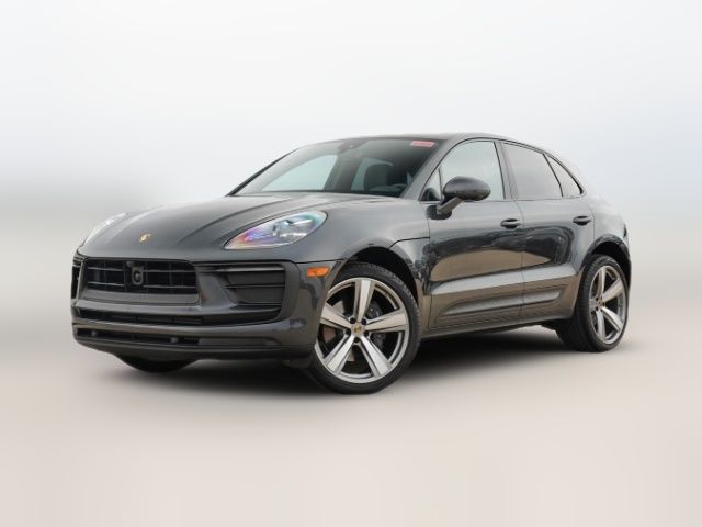 2025 Porsche Macan Base