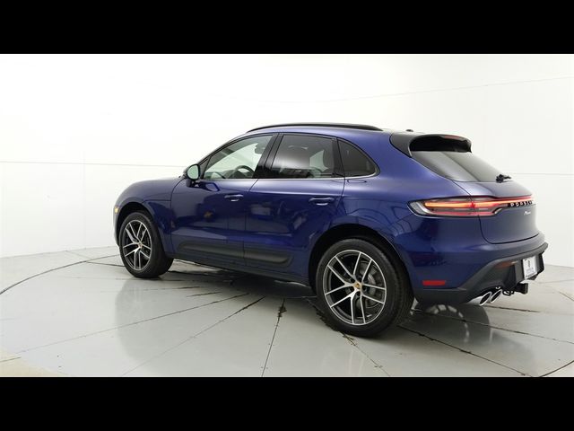 2025 Porsche Macan Base