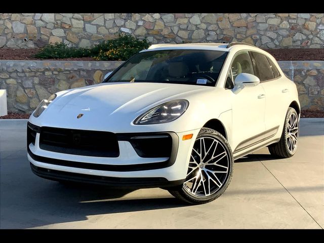 2025 Porsche Macan Base