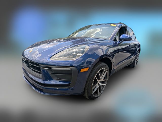 2025 Porsche Macan Base
