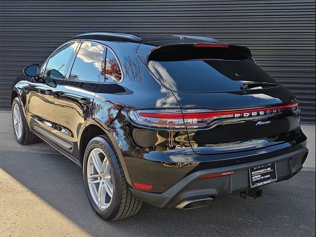 2025 Porsche Macan 