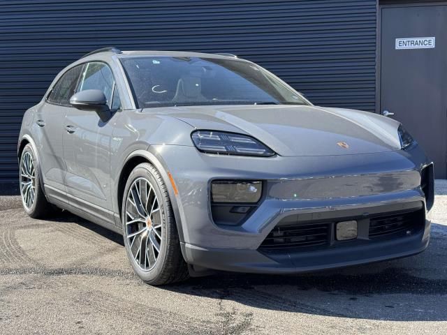 2025 Porsche Macan Electric 4S