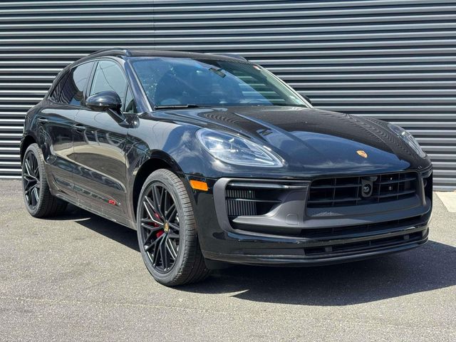 2025 Porsche Macan GTS