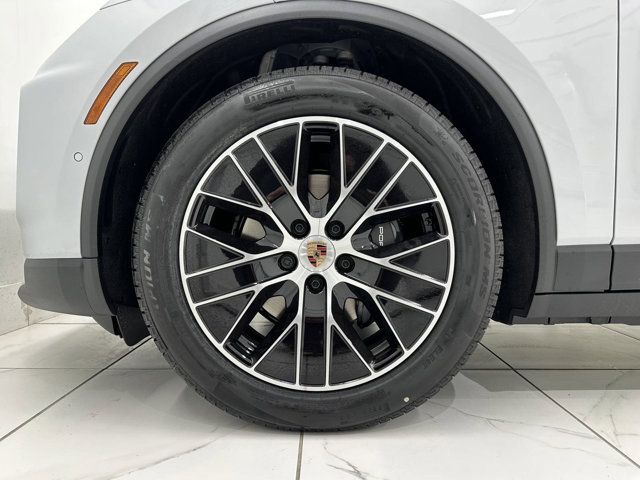 2025 Porsche Macan Electric