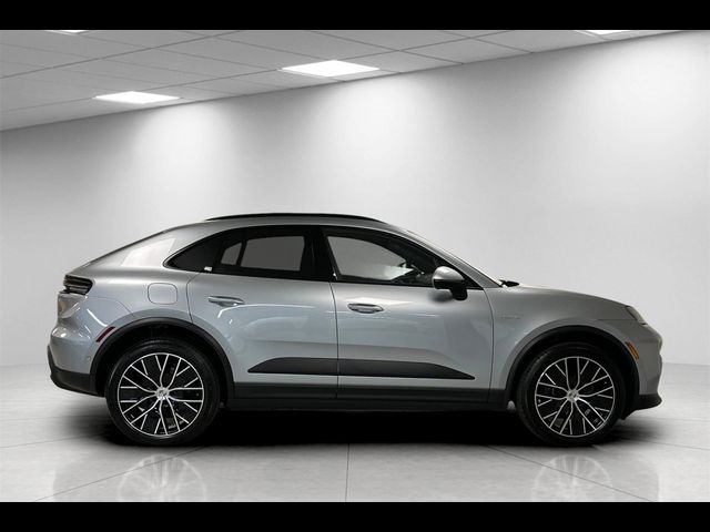 2025 Porsche Macan Electric
