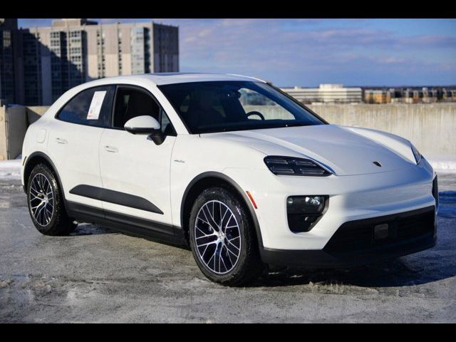 2025 Porsche Macan Electric