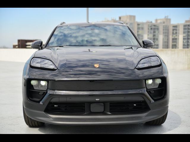2025 Porsche Macan Electric 4