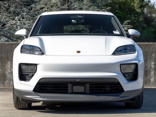 2025 Porsche Macan Electric 4