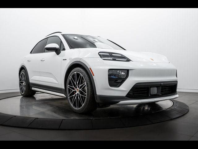 2025 Porsche Macan Electric 4S