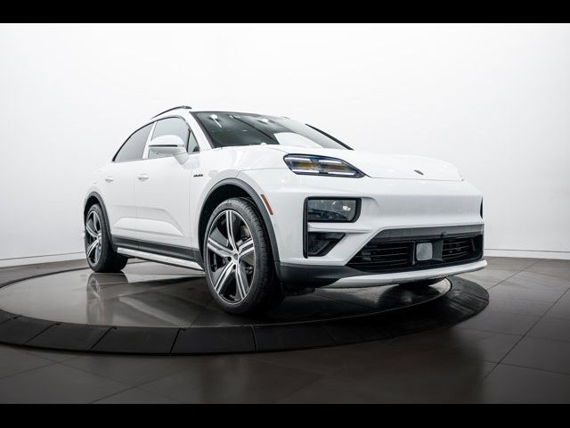 2025 Porsche Macan Electric Turbo