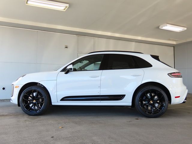 2025 Porsche Macan GTS