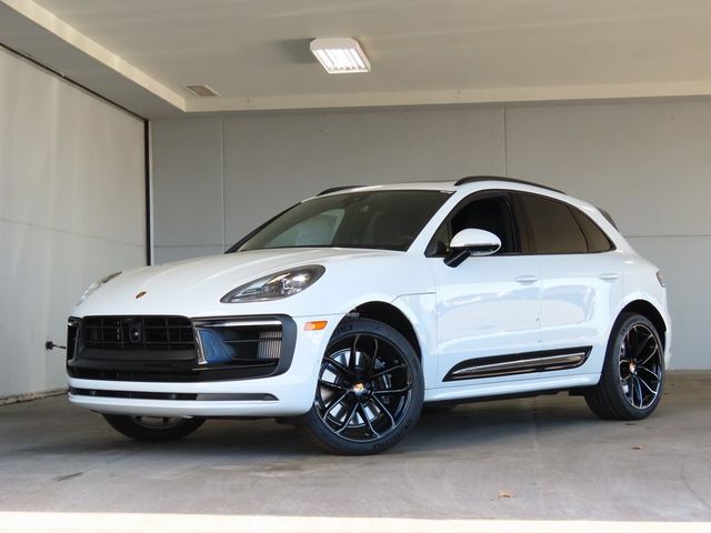 2025 Porsche Macan GTS