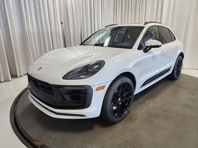 2025 Porsche Macan GTS