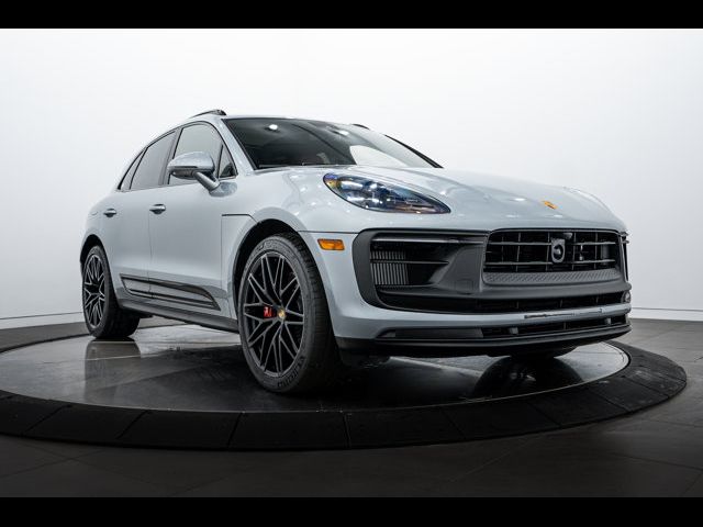 2025 Porsche Macan GTS
