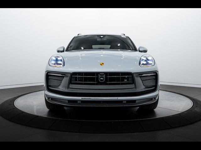 2025 Porsche Macan GTS