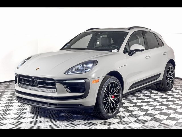 2025 Porsche Macan S