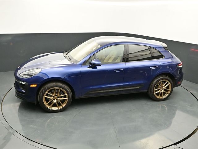 2025 Porsche Macan T