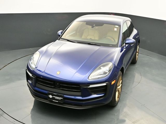 2025 Porsche Macan T