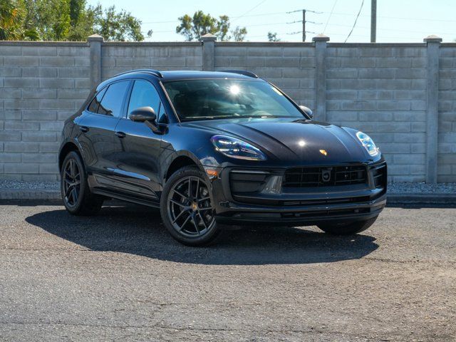 2025 Porsche Macan T