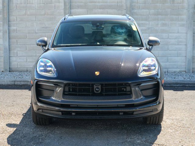 2025 Porsche Macan T