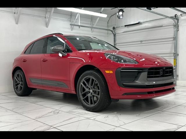 2025 Porsche Macan T