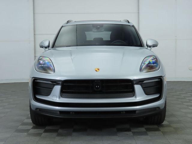 2025 Porsche Macan T