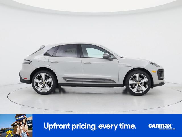 2025 Porsche Macan T