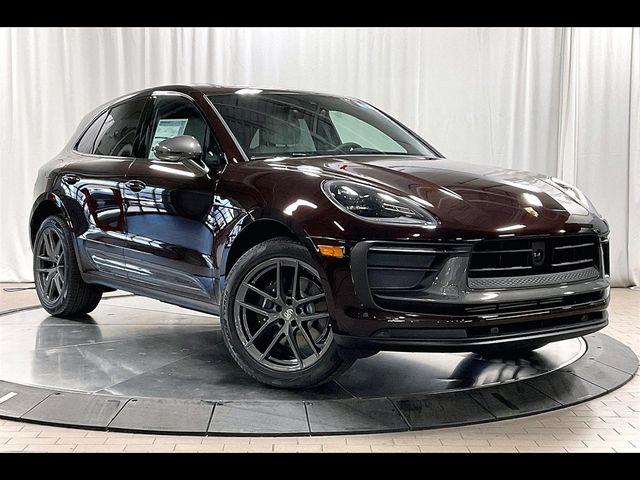 2025 Porsche Macan T