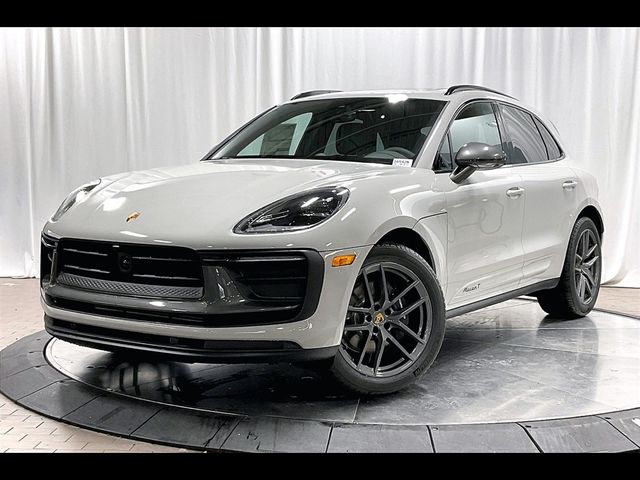 2025 Porsche Macan T