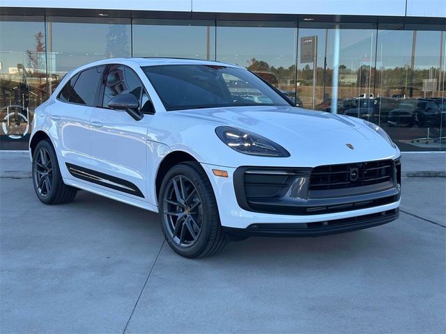 2025 Porsche Macan T