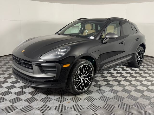 2025 Porsche Macan T