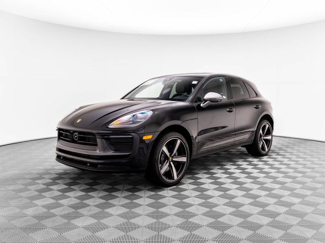 2025 Porsche Macan T