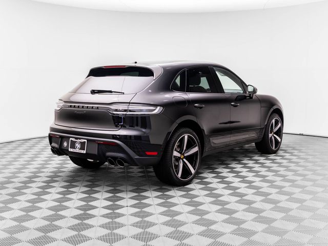 2025 Porsche Macan T