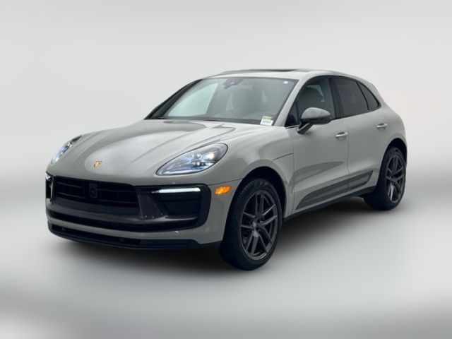 2025 Porsche Macan Base