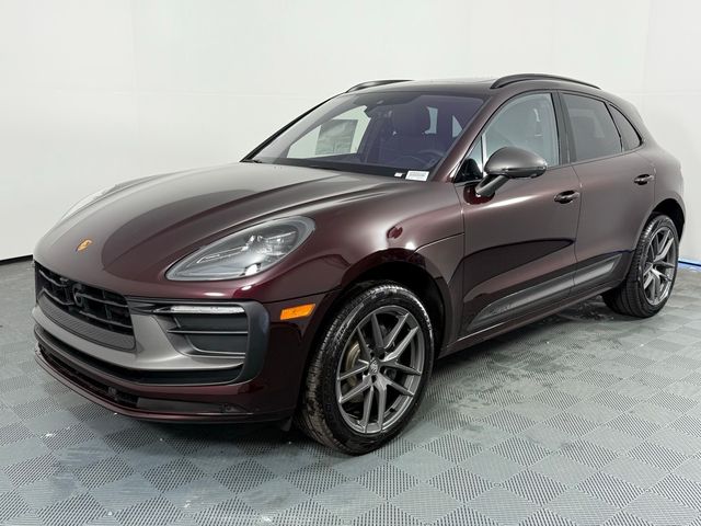 2025 Porsche Macan T