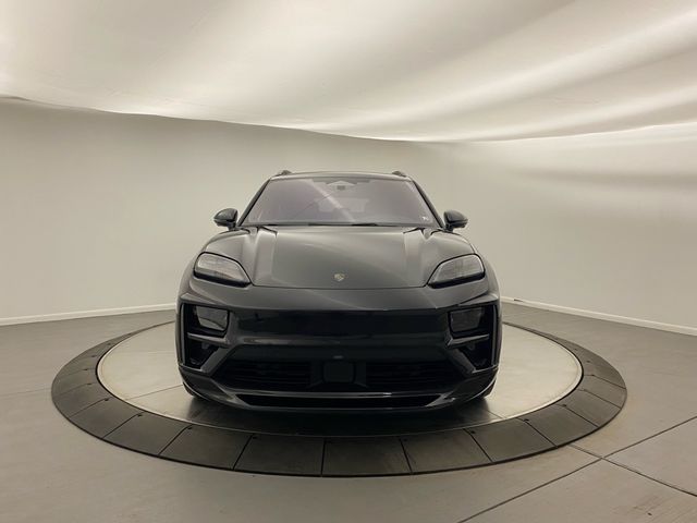 2025 Porsche Macan Electric Turbo