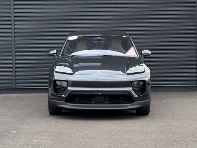 2025 Porsche Macan Electric 4
