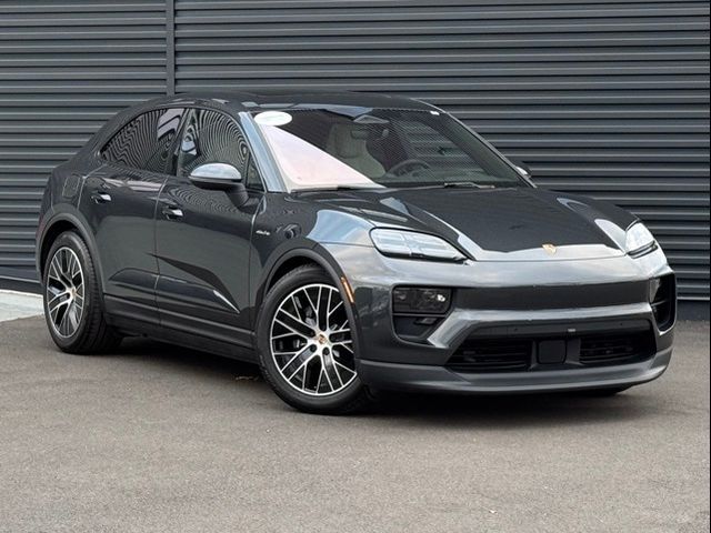 2025 Porsche Macan Electric 4